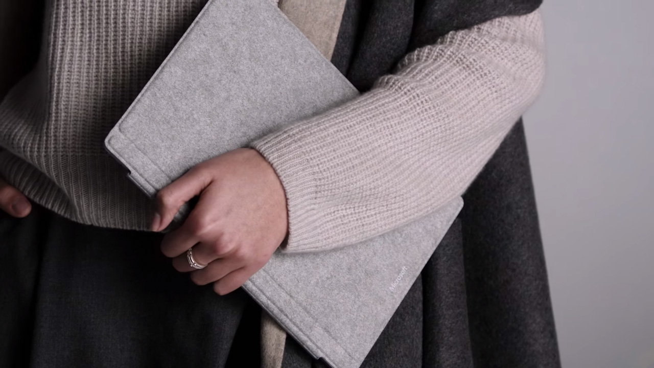 Microsoft Launches a "Signature" Version of its Surface Pro 4 Type Cover