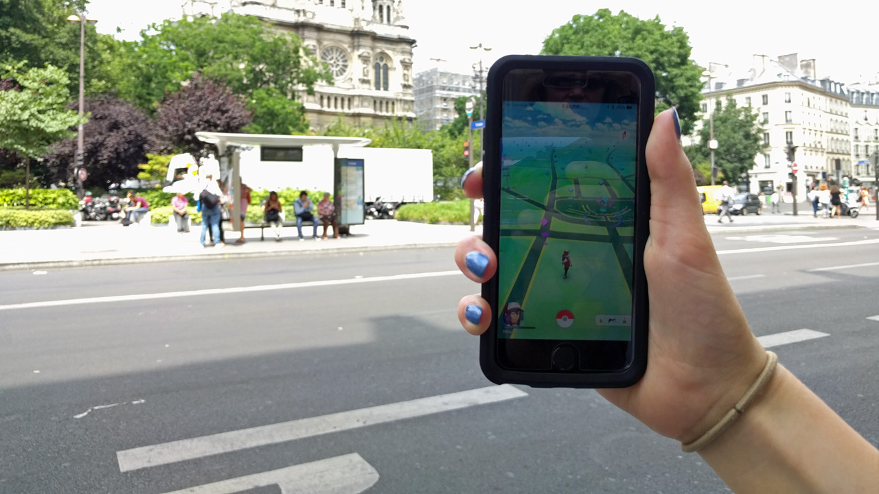 An American Pokémon Hunter in Paris
