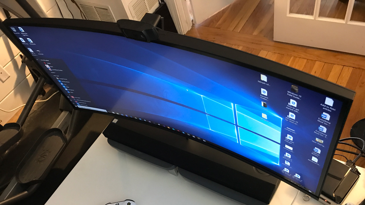 HP ENVY Curved All-in-One PC (2017) Review: This One Is For Creators ...