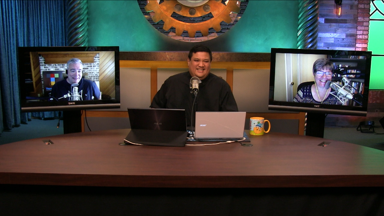 Windows Weekly 536: Mary Jo Loves the Xbox One X