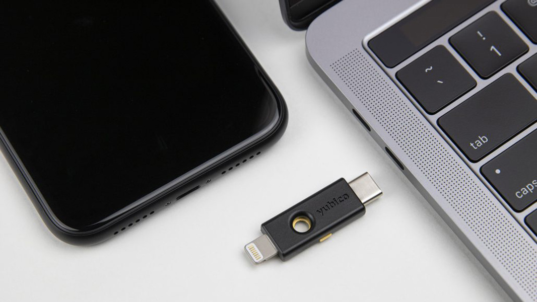 Yubikey 5Ci Delivers USBC and Lightning Connectors