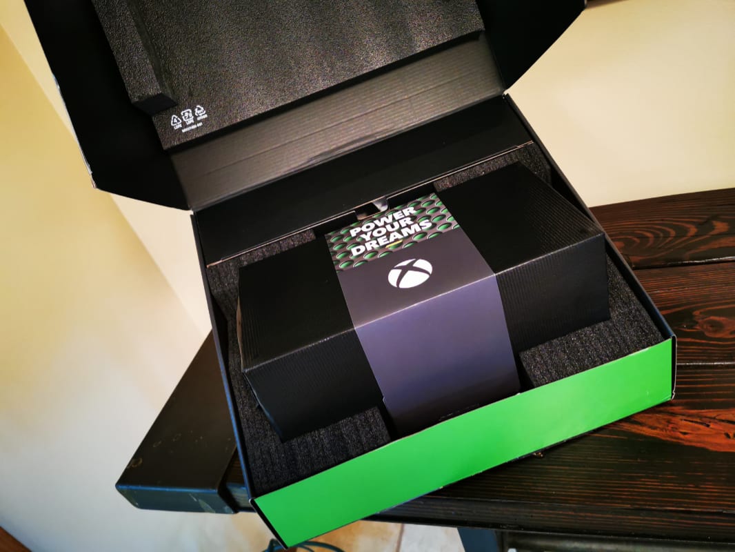 Xbox Series X Unboxing