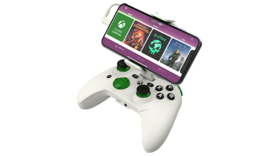 Xbox controller with mobile phone