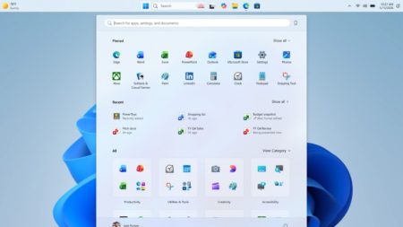 Windows 11 Taskbar on top